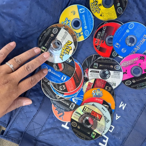 Vintage Nintendo GameCube Console Bundle - Black - Picture 6 of 9